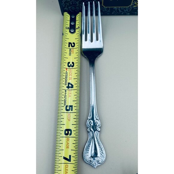 Set of 8 Towle OLD COLONIAL 18/10 Stainless Salad Forks - Picture 8 of 8